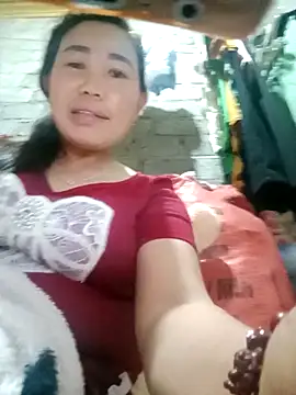 jienrrr online show from October 3, 2025, 12:47 am