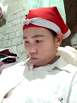 jienrrr online show from October 9, 2025, 12:49 pm