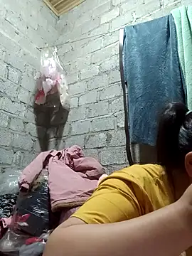 jienrrr online show from November 3, 2025, 1:11 am