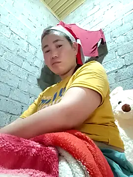 jienrrr online show from October 5, 2025, 10:11 pm