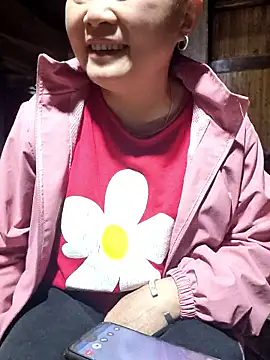 yoowwmr online show from January 13, 2026, 3:54 am