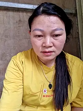 yoowwmr online show from October 21, 2025, 4:01 am