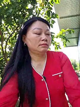 yoowwmr online show from October 30, 2025, 1:59 am