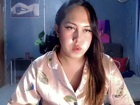 urtranspinay online show from May 5, 2026, 8:01 pm