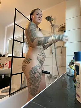 Jasmina-Joy online show from December 1, 2025, 7:42 am