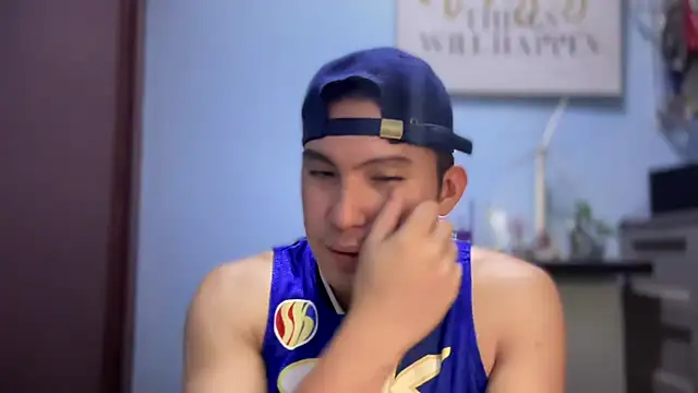 lovely jay online show from December 4, 2025, 10:09 pm