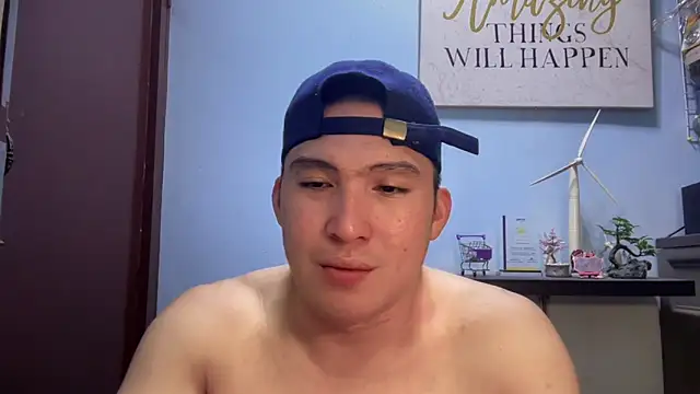 lovely jay online show from December 19, 2025, 4:31 pm