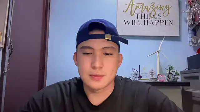 lovely jay online show from December 18, 2025, 8:41 am