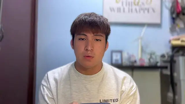 lovely jay online show from November 2, 2025, 7:41 pm