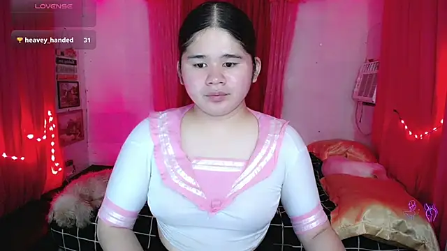 skinnygirl 69 online show from May 27, 2026, 1:57 am
