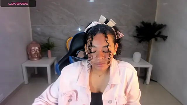 risada temptation s online show from October 10, 2025, 7:47 pm