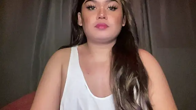 Snapshot of RedHead_Thalia chatting on April 13, 2026, 8:35 pm RedHead Thalia online show from April 13, 2026, 8:35 pm