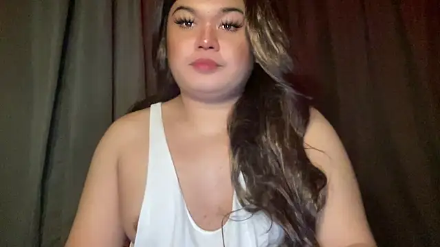 RedHead Thalia online show from February 10, 2026, 7:02 pm