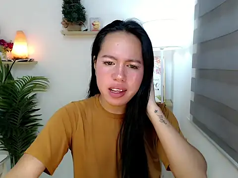 kimbratx online show from October 6, 2025, 10:43 pm