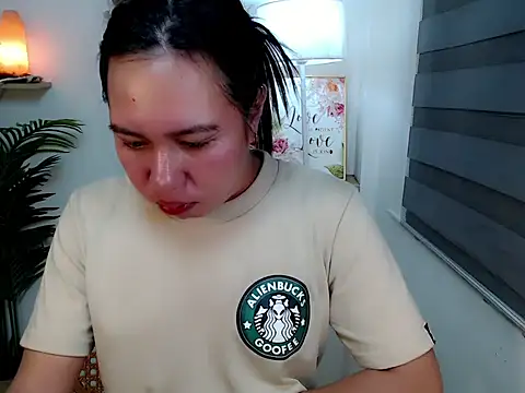 kimbratx online show from November 3, 2025, 10:46 pm