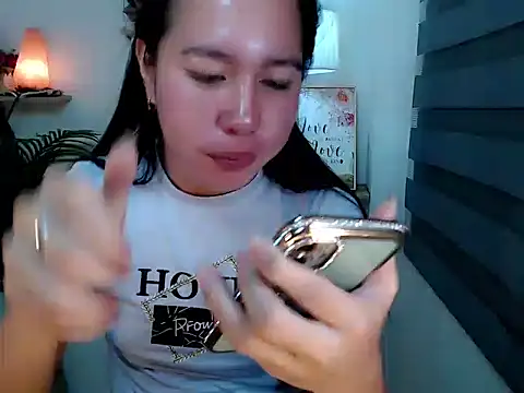 kimbratx online show from November 10, 2025, 10:15 pm