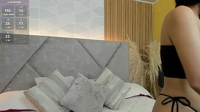 Jade Whisper online show from September 26, 2025, 1:34 am