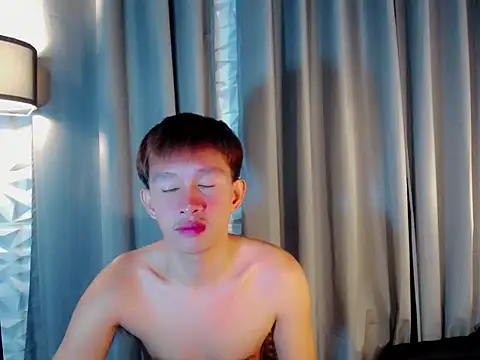 Snapshot of prince_elaijah chatting on October 6, 2025, 11:55 am prince elaijah online show from October 6, 2025, 11:55 am