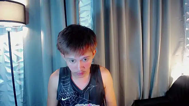 Snapshot of prince_elaijah chatting on October 14, 2025, 2:39 pm prince elaijah online show from October 14, 2025, 2:39 pm