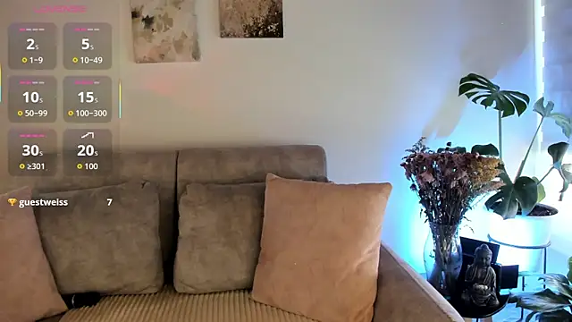 Snapshot of Estrer_collins chatting on September 25, 2025, 7:42 pm Estrer collins online show from September 25, 2025, 7:42 pm