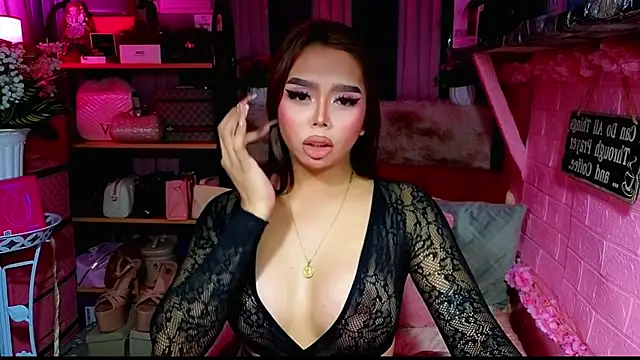 MoniqueCeleste online show from November 4, 2025, 6:55 pm