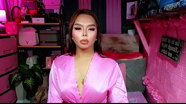 MoniqueCeleste online show from October 28, 2025, 12:11 am