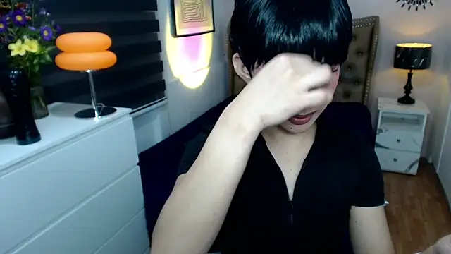 Snapshot of solana_imani chatting on October 2, 2025, 4:10 pm solana imani online show from October 2, 2025, 4:10 pm