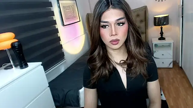 Snapshot of solana_imani chatting on October 17, 2025, 2:41 pm solana imani online show from October 17, 2025, 2:41 pm