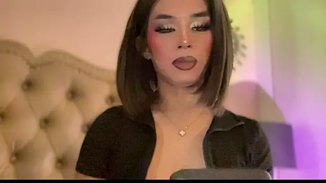 Snapshot of solana_imani chatting on April 25, 2026, 1:25 pm solana imani online show from April 25, 2026, 1:25 pm