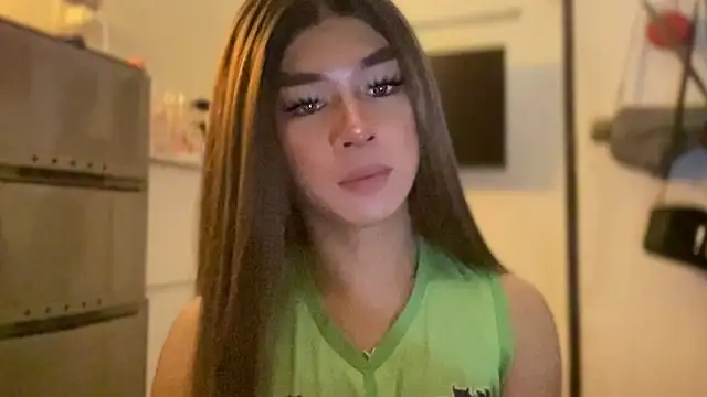 Snapshot of solana_imani chatting on February 15, 2026, 5:30 am solana imani online show from February 15, 2026, 5:30 am