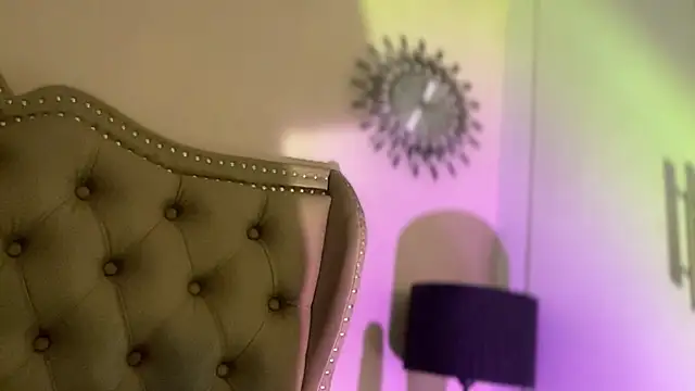 Snapshot of solana_imani chatting on February 21, 2026, 1:46 pm solana imani online show from February 21, 2026, 1:46 pm