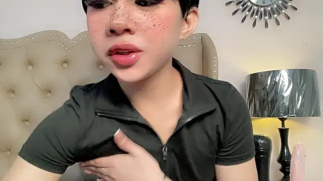 Snapshot of solana_imani chatting on October 10, 2025, 5:03 pm solana imani online show from October 10, 2025, 5:03 pm