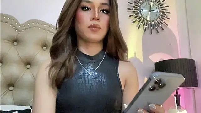 Snapshot of solana_imani chatting on November 6, 2025, 3:49 pm solana imani online show from November 6, 2025, 3:49 pm