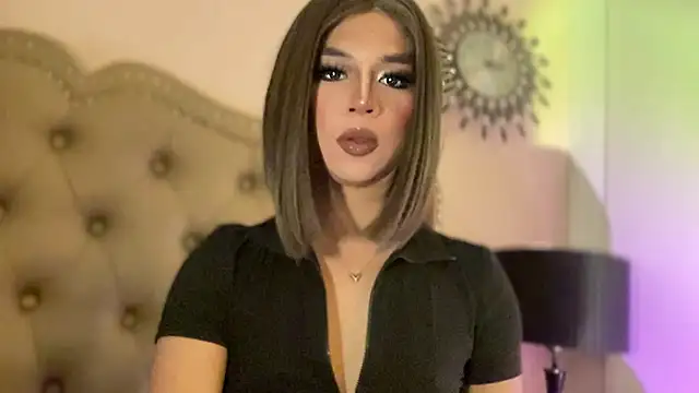 Snapshot of solana_imani chatting on February 10, 2026, 3:33 pm solana imani online show from February 10, 2026, 3:33 pm