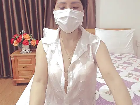 ruby 8x online show from October 7, 2025, 7:37 pm