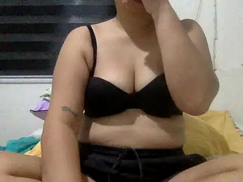 yummy mia online show from June 16, 2026, 11:38 pm