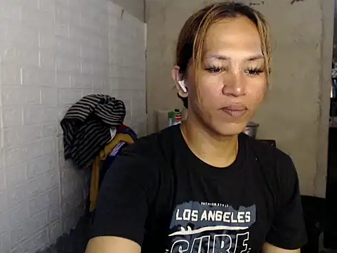 isabellabigcock06 online show from March 25, 2026, 8:14 am