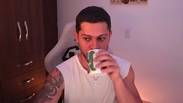 domsantiago  online show from February 27, 2026, 3:29 am