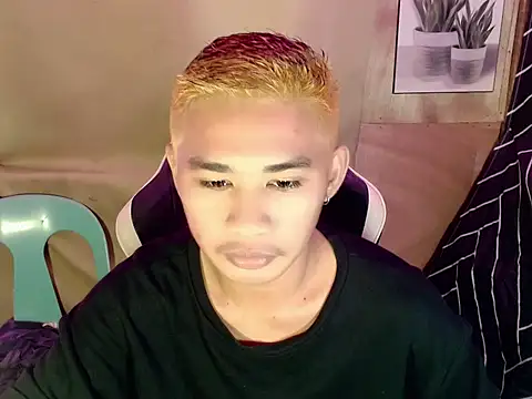 asianhardcock25 online show from September 15, 2025, 1:44 pm