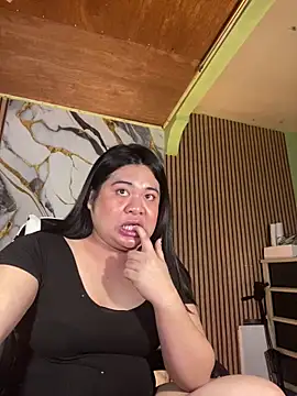 Snapshot of Im_ur_mother chatting on February 23, 2026, 7:14 pm Im ur mother online show from February 23, 2026, 7:14 pm