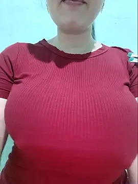 Shiny Babe online show from April 23, 2026, 12:29 pm