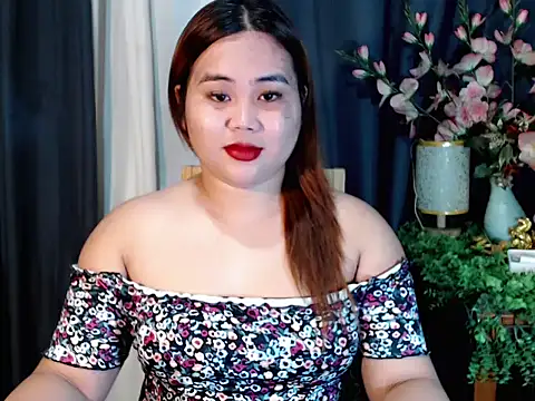 queen staceyy online show from November 18, 2025, 7:00 am