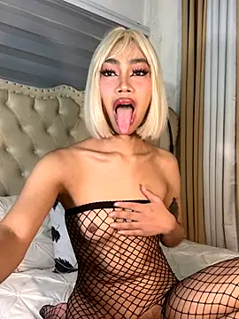 Innocent yanixx69 online show from October 2, 2025, 10:02 pm