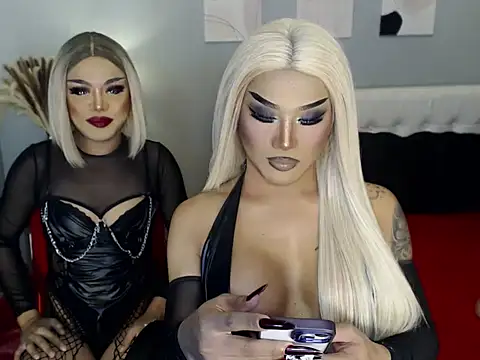 Tricxiemolly143 online show from September 14, 2025, 10:59 am