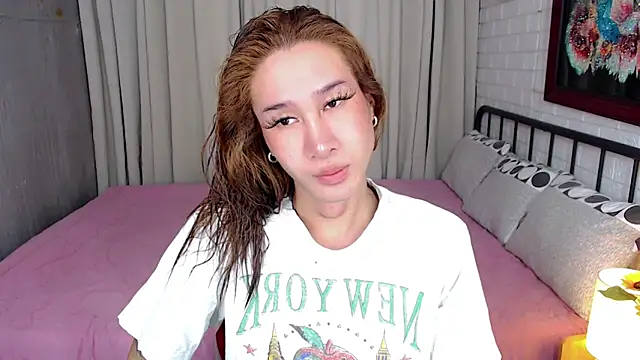 TRANSGODDESSA online show from November 16, 2025, 8:08 am