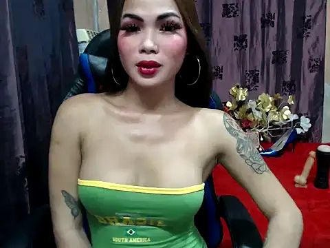 lucyheart777 online show from October 4, 2025, 4:47 am