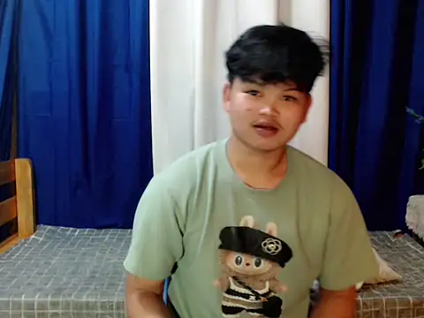 Reynelcock online show from February 6, 2026, 4:47 pm