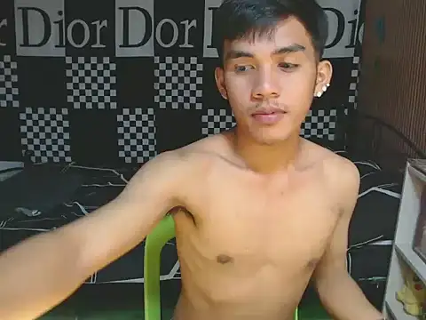 urhot chany online show from December 21, 2025, 3:03 pm