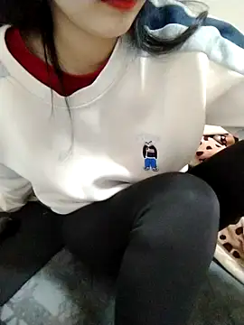 Kembong01 online show from March 11, 2026, 1:27 pm