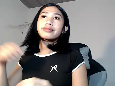 Maxine Sucks online show from October 26, 2025, 5:41 am